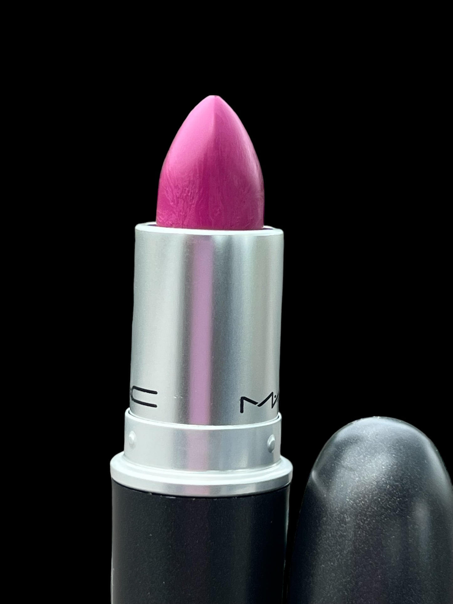 MAC Retro Matte Lipstick Flat Out Fabulous 👄