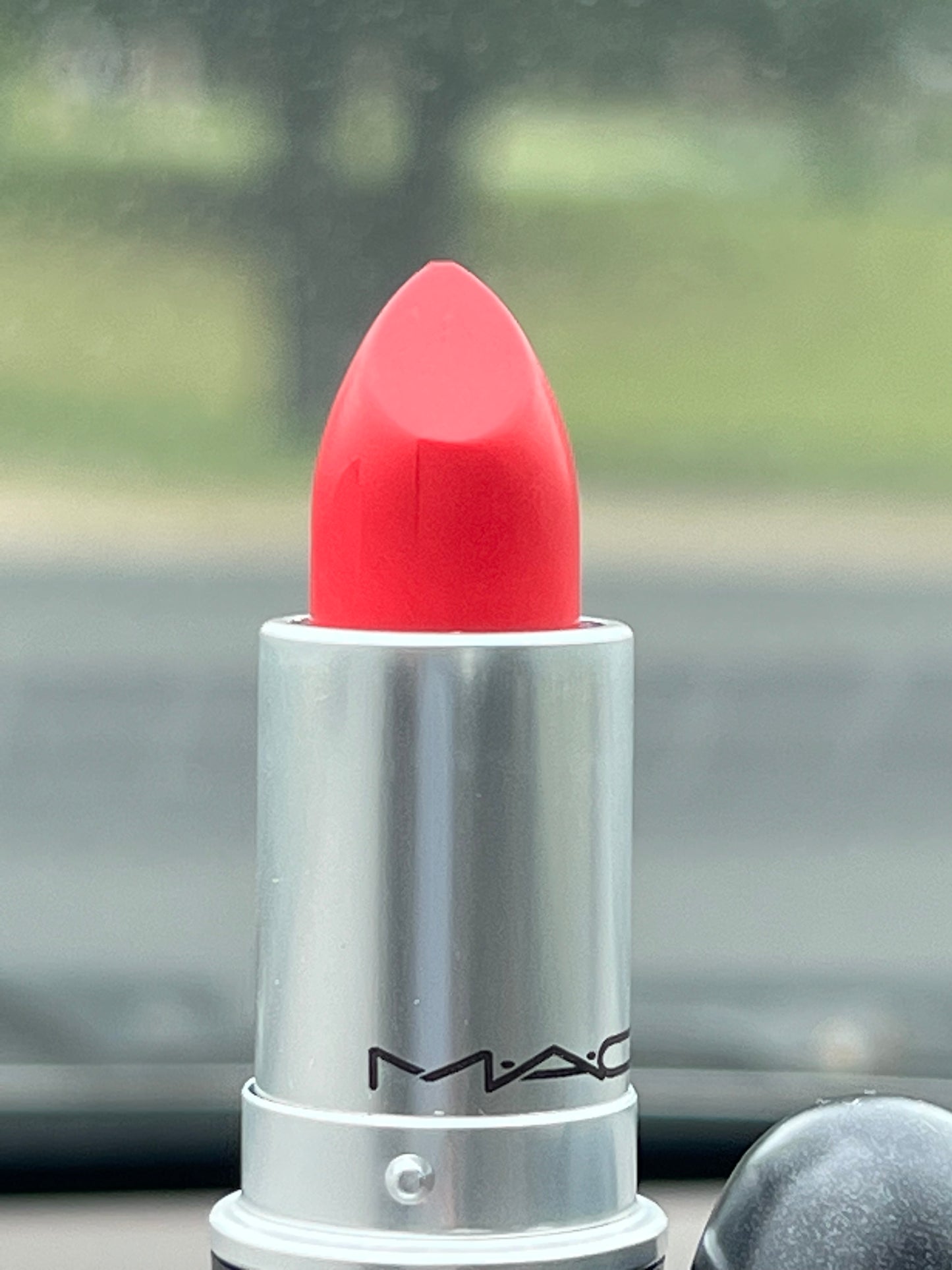 MAC Lipstick Relentlessly Red
